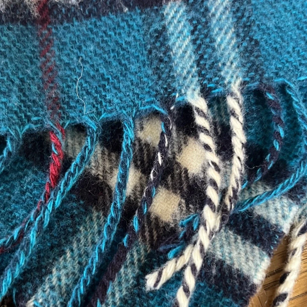 EUC Burberry Teal and Navy Merino Wool and Cashmere Blend Scarf with Fringe